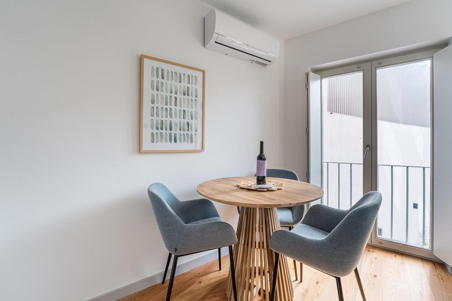 Guestready - Downtown Refuge With Private Parking Apartment Porto Luaran gambar